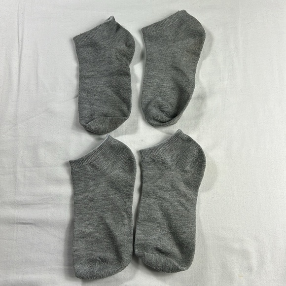 8 Pair Assorted Styles Socks - Picture 10 of 13